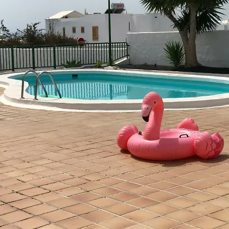 Casa Estrella Tias